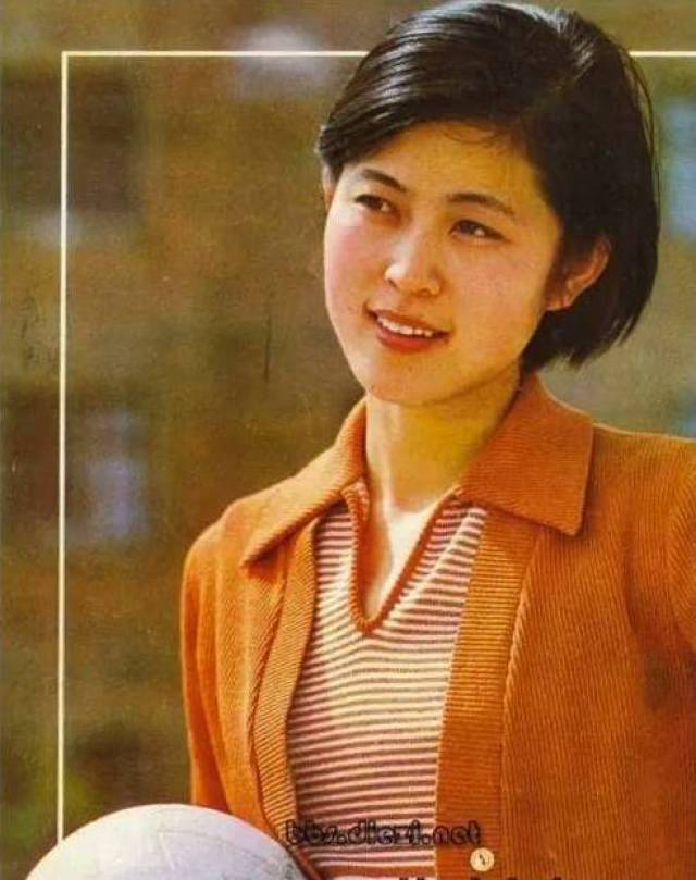 倪萍年轻时竟这么美!消失10年真实情况曝光,震惊国人!