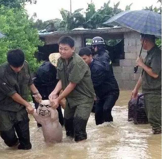 被做成表情包太搞笑了!还要被做成烤肠!