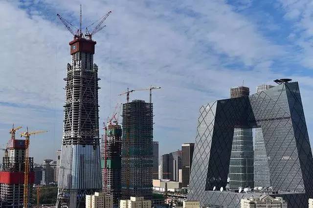108层!创23个纪录!世界8度抗震区最高建筑尊全面封顶!