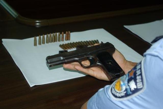 这只手枪人称“大黑星”我国使用了60年,可轻易击穿防弹衣-军事频道-手机搜狐