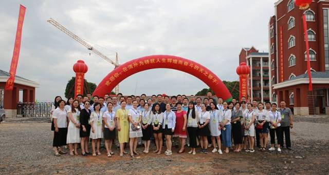 恩施清江外国语学校高中部新校区搬到金桂大道