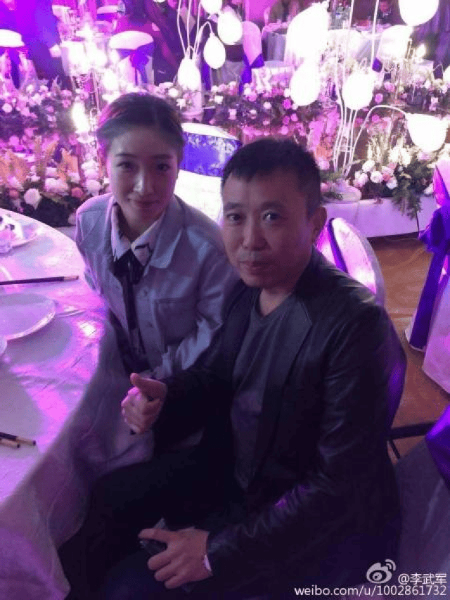 刘诗雯亮相李晓霞婚礼美呆了!也憧憬结婚 负心汉张继科在哪