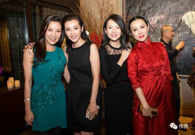女明星合影卡c位秘史.
