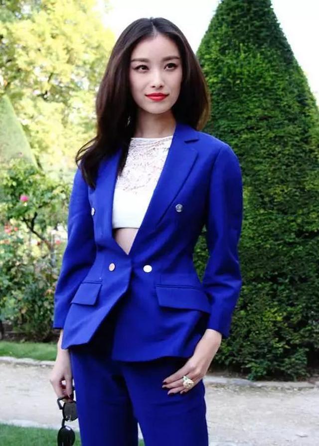 女明星的西装搭配既遮肉又显瘦!