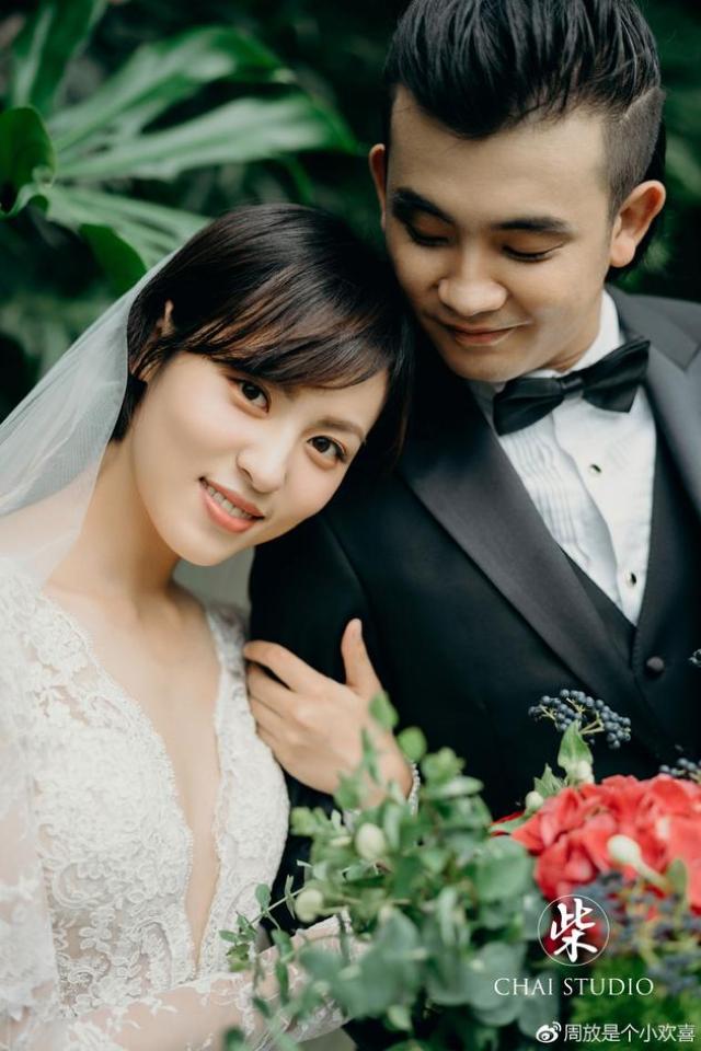朋友等等,最后她发表头条文章讲述了自己与导演刘畅之间的爱情故事