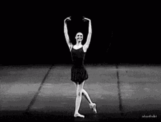 她是芭蕾舞界的万人迷 台上台下总是光芒四射