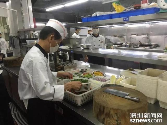 王子厨房后厨较宽敞,流程布局合理.
