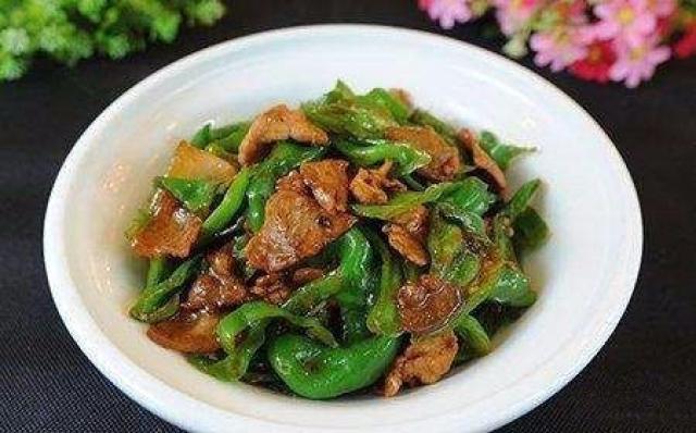 小辣椒炒肉:38元