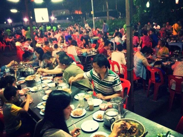吃宵夜这事儿人多才热闹