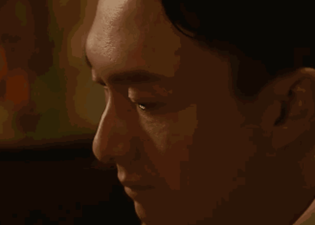 王浩信搬离爱巢要离婚?靠演技弹起却输在人品,出轨偷吃不断.