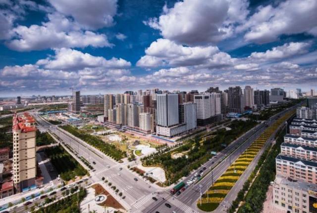 鄂尔多斯市康巴什区是;,市,暨大型企业的所属地
