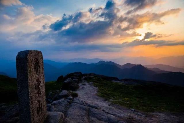 黄山休宁县人口_黄山风景图片