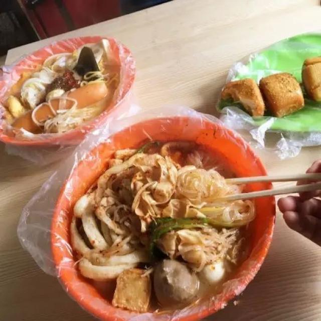 哈尔滨8家人气麻辣烫大盘点!好吃到连汤底都想打包回家!