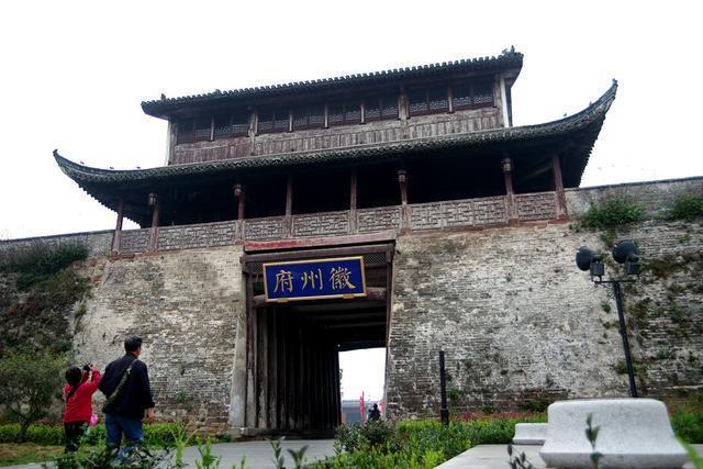 后悔当初把名字改了!这座千年历史古城,因改名而平淡无奇