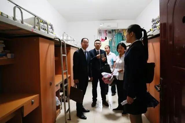 【关注】贵州织金育才学校到泸二外考察交流