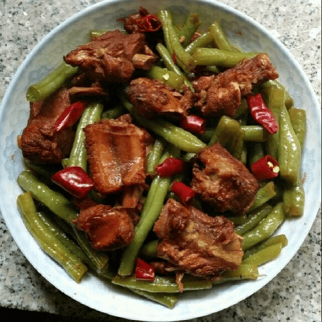 【豆角炖排骨】