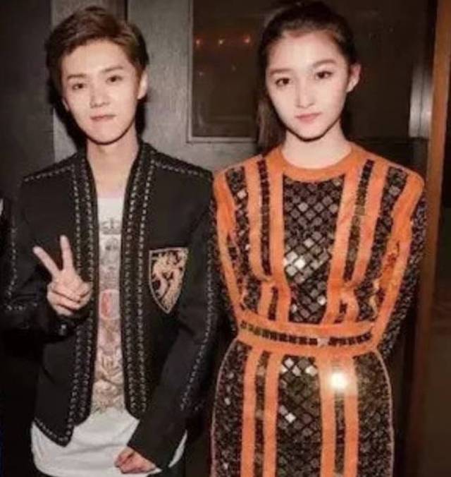 鹿晗承认和关晓彤在一起,以后吃