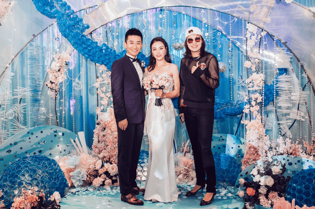 吴敏霞婚礼郭晶晶霍启刚都来了!dr钻戒全套钻饰美爆了!