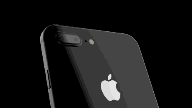 再也不担心嗨购之后,钱包太瘦了 iphone 8出了那么久 然而手里的7你