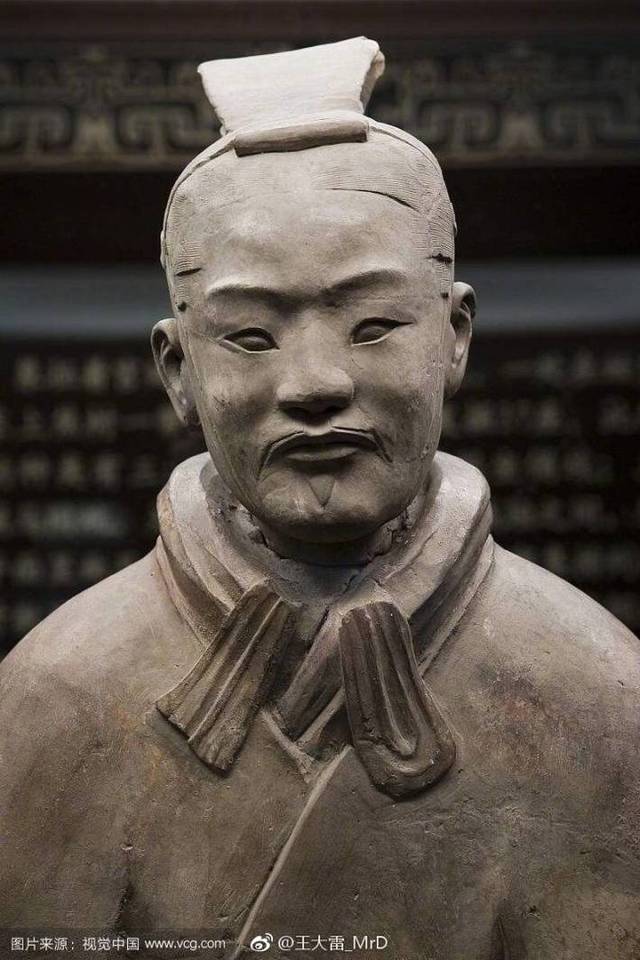 还真略有几分神似,王大雷调侃兵马俑长相