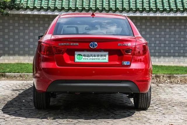 15万就能买豪华电动轿车,难怪很多80,90后开它!-汽车