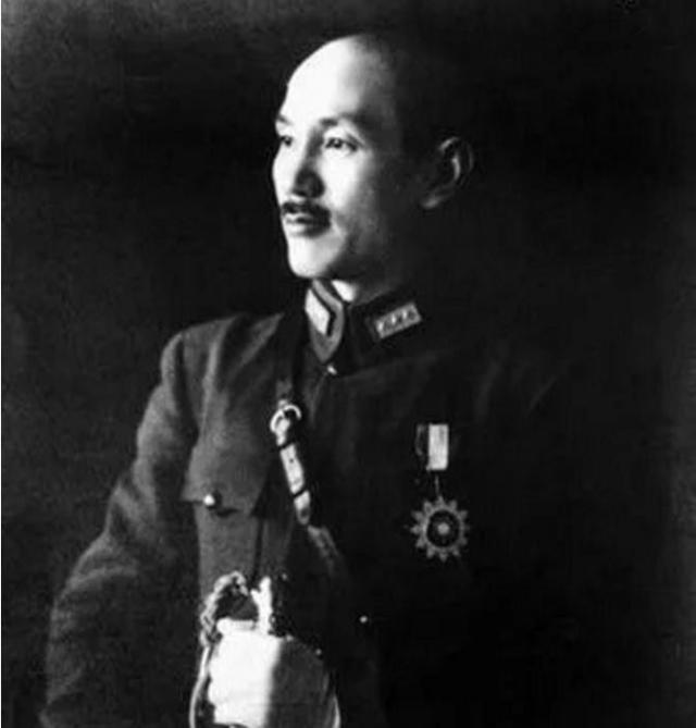 第二桩:1939年蒋介石直接指挥的复兴社杜石山与日本萱野长知,小川平吉