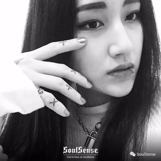 soulsense 视·界 | 如果有这么sexy的女纹身师,应该不会觉得刺青太痛