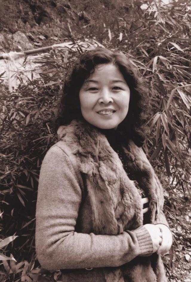 作者简介: 王小静,女,生于1967年3月,研究生学历,甘肃省西和县人.