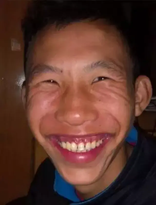 求大神给我p图,更加高难度点,最好来点特效啥的