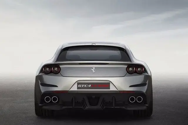 最实用的法拉利 公路杀手gtc4lusso t