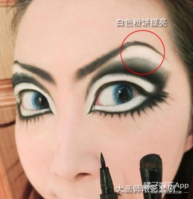 万圣节趴体不化鬼妆怎么行?彩妆大神教你惊悚人偶妆