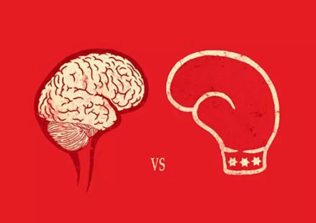 01- 正常人的大脑只开发了10% 在爱因斯坦死后,科学家研究发现,他的
