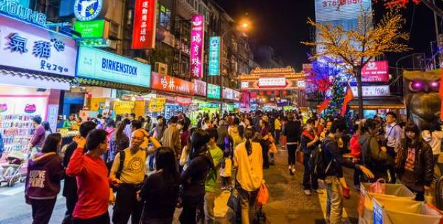 南宁有中山街,桂林有水街,咱柳州呢这条夜市街要火了