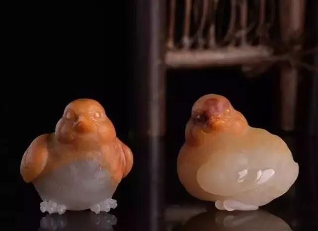 一鸣惊人的玉鸡