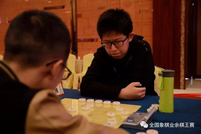 全国象棋业余棋王赛王昊卫冕在望