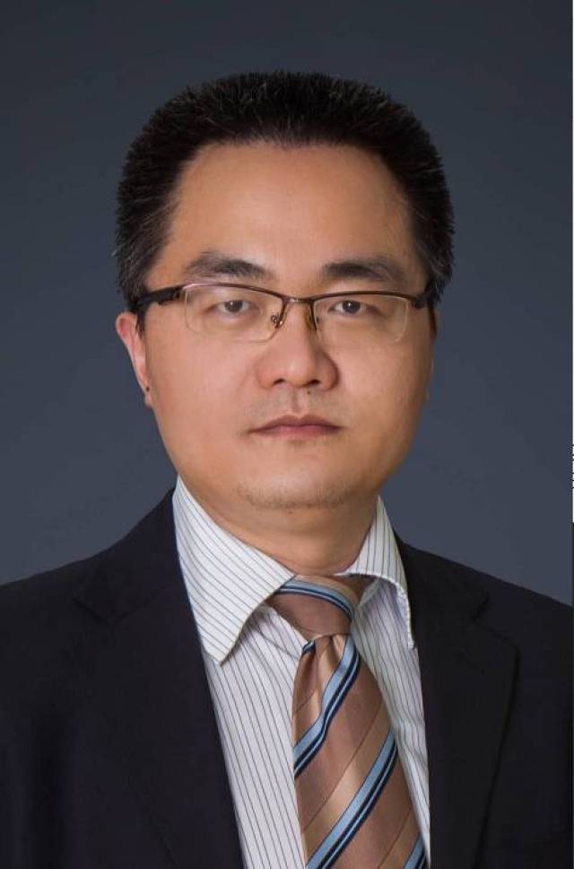 郭建文主任医师,副教授