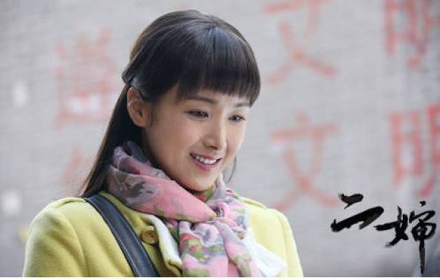 每天18:54 三集连播  演  员  介  绍  叶巧 演员:黄曼 演员:李东霖