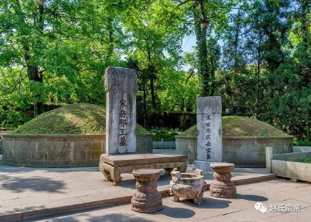 岳飞在赵构面前慷慨陈词,赵构冷冷的一句回应,让岳飞面如死灰!