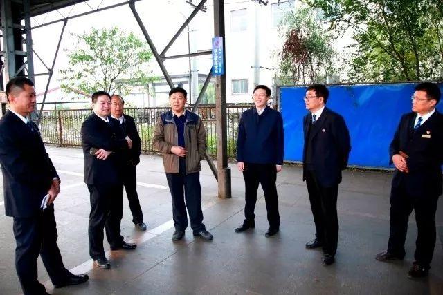 路局总经理王新春到我段检查指导工作