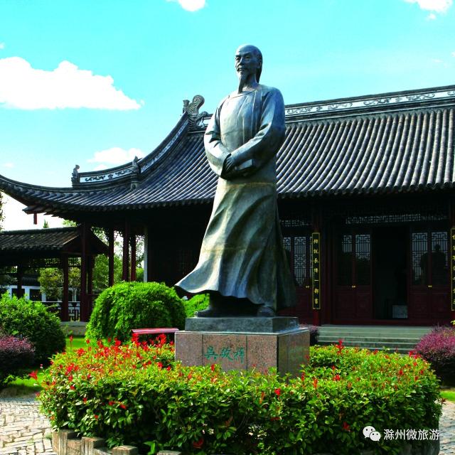 全椒吴敬梓纪念馆内的吴敬梓塑像.图/全旅