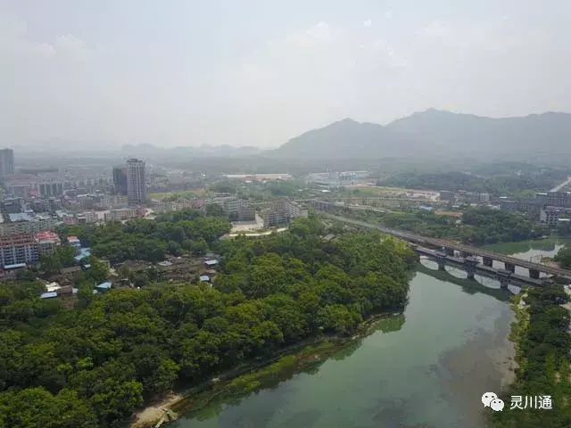 航拍灵川县城—山水中的美丽小城!