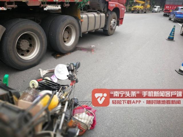 车祸猛于虎!南宁一天发生多起车祸,场面惨烈!出门行车