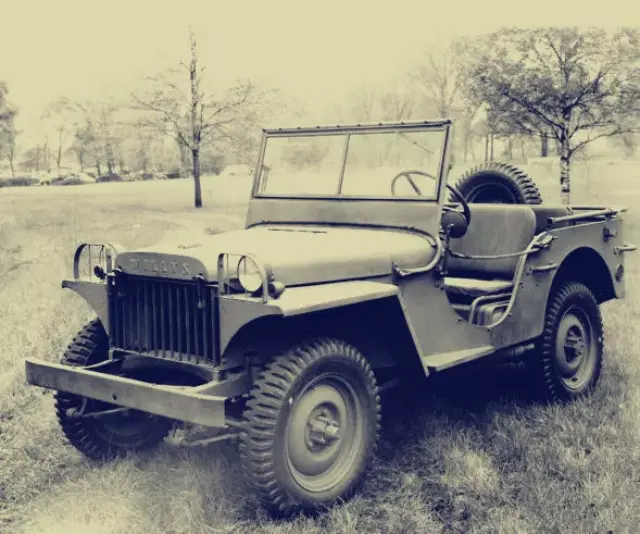 蹓跶扒历史:战争电影里的吉普车 就是越野车的鼻祖