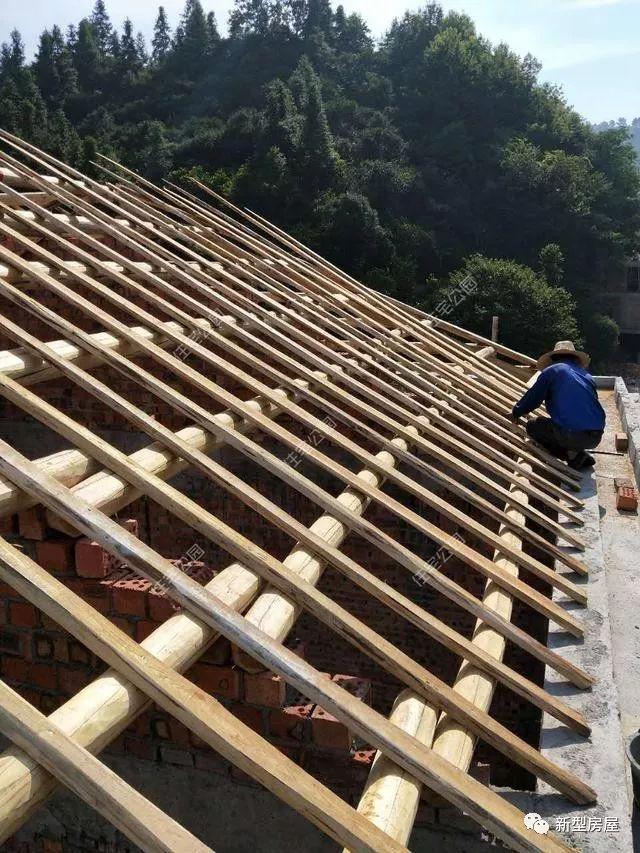 农村一大半包工头不会做的坡屋顶,竟如此简单钟学会自己都能建!