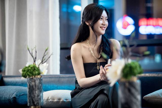 《拜托,请你爱我》持续热播 逯子饰美女经纪人气场全开