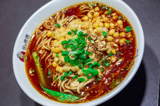 金婆婆重庆小面总部(金婆婆重庆小面总部地址)