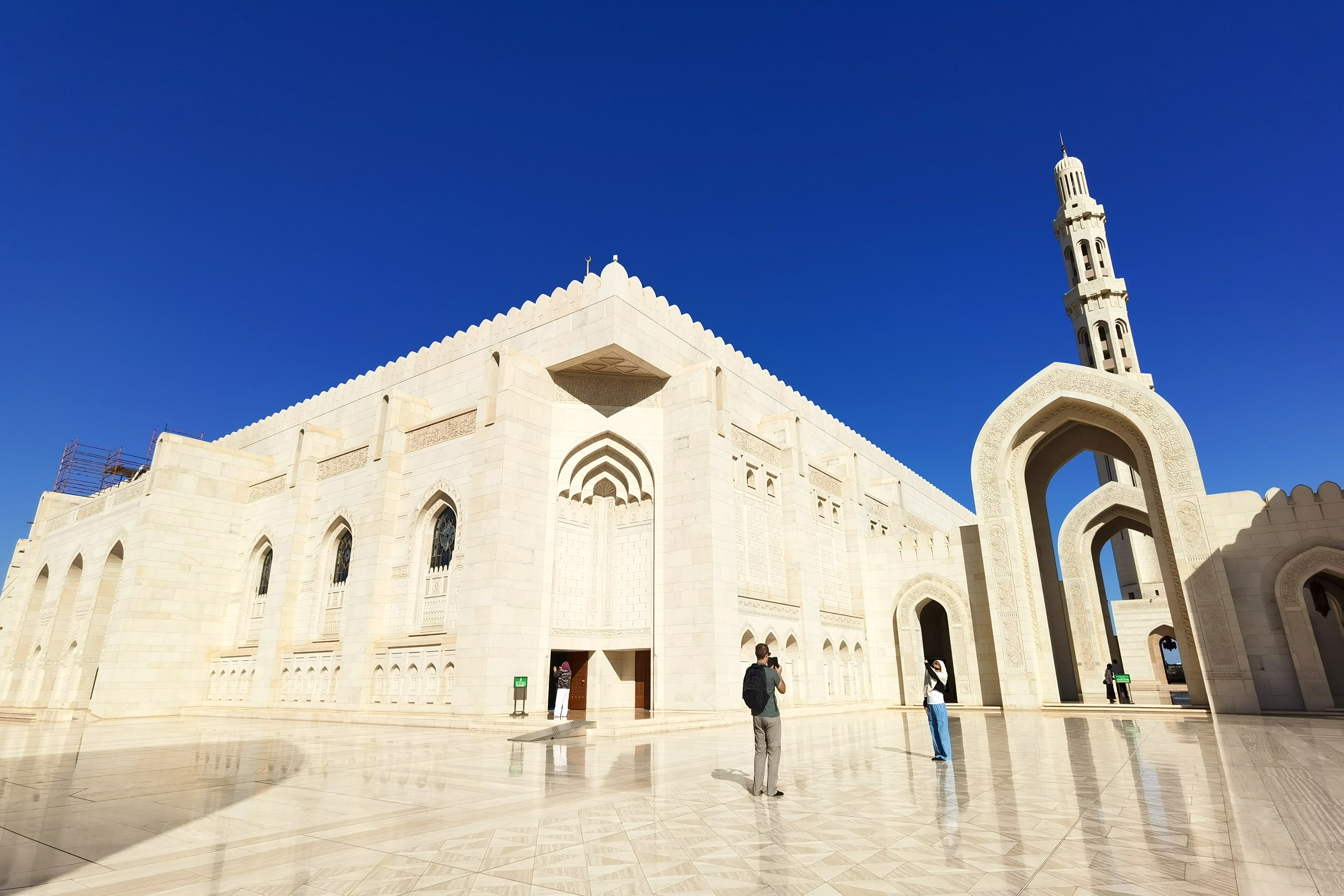 原创 这座恢弘绝美的清真寺,是全球旅行者到访这个神秘小国的理由
