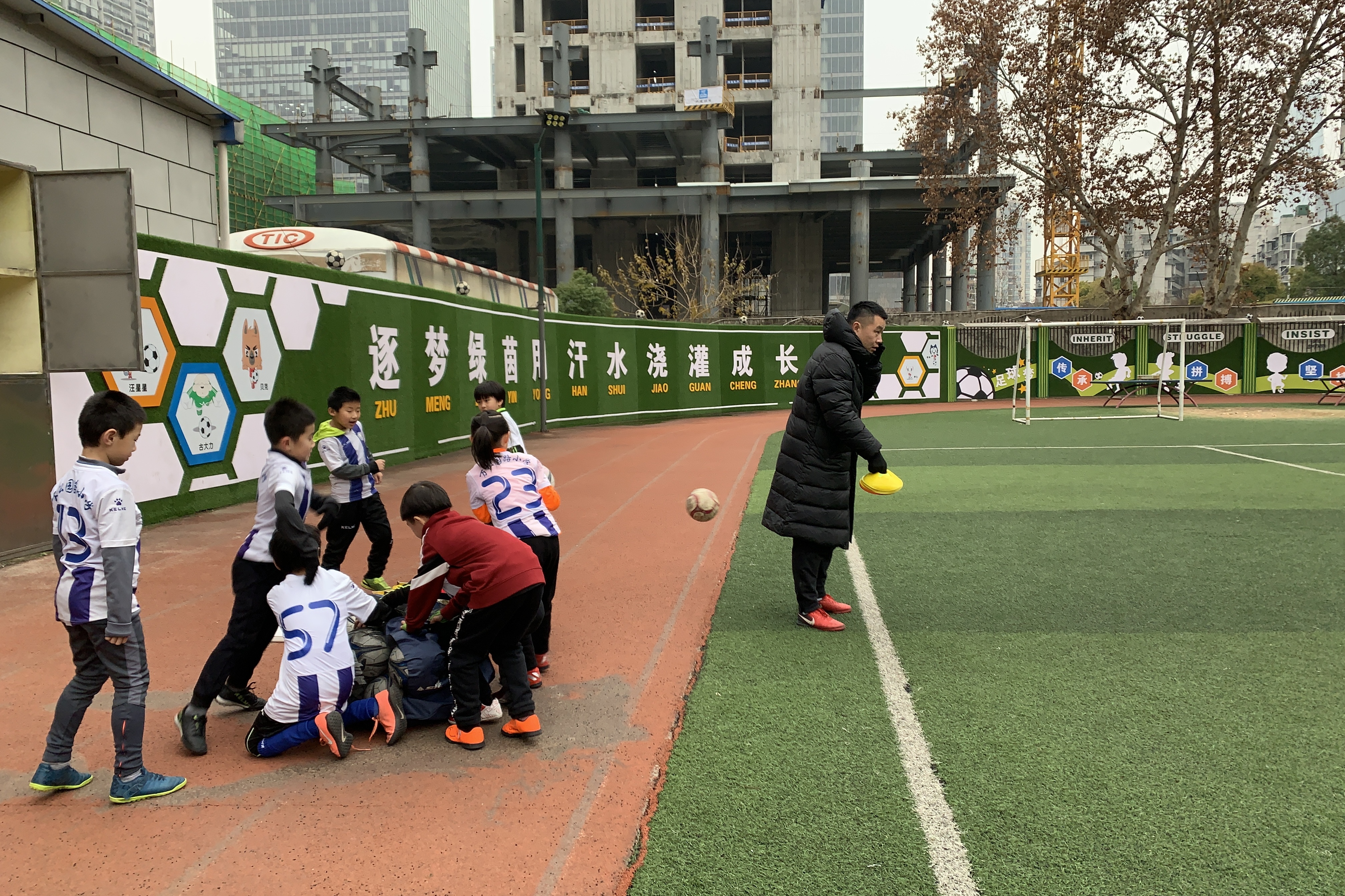 武汉市万松园路小学图片