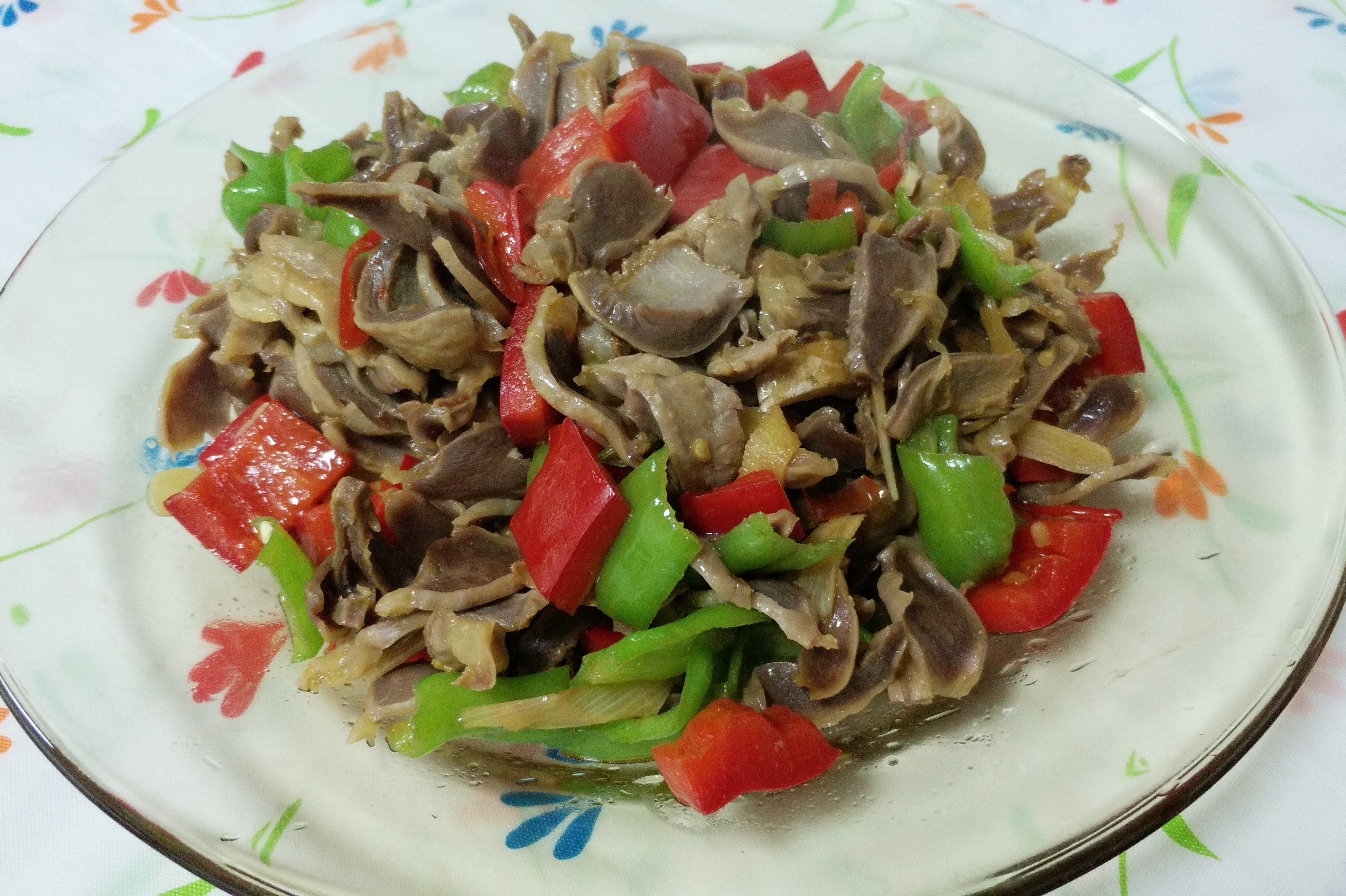 晚餐来一盘辣炒鸡胗, 方法简单味道也好, 又解馋又下饭