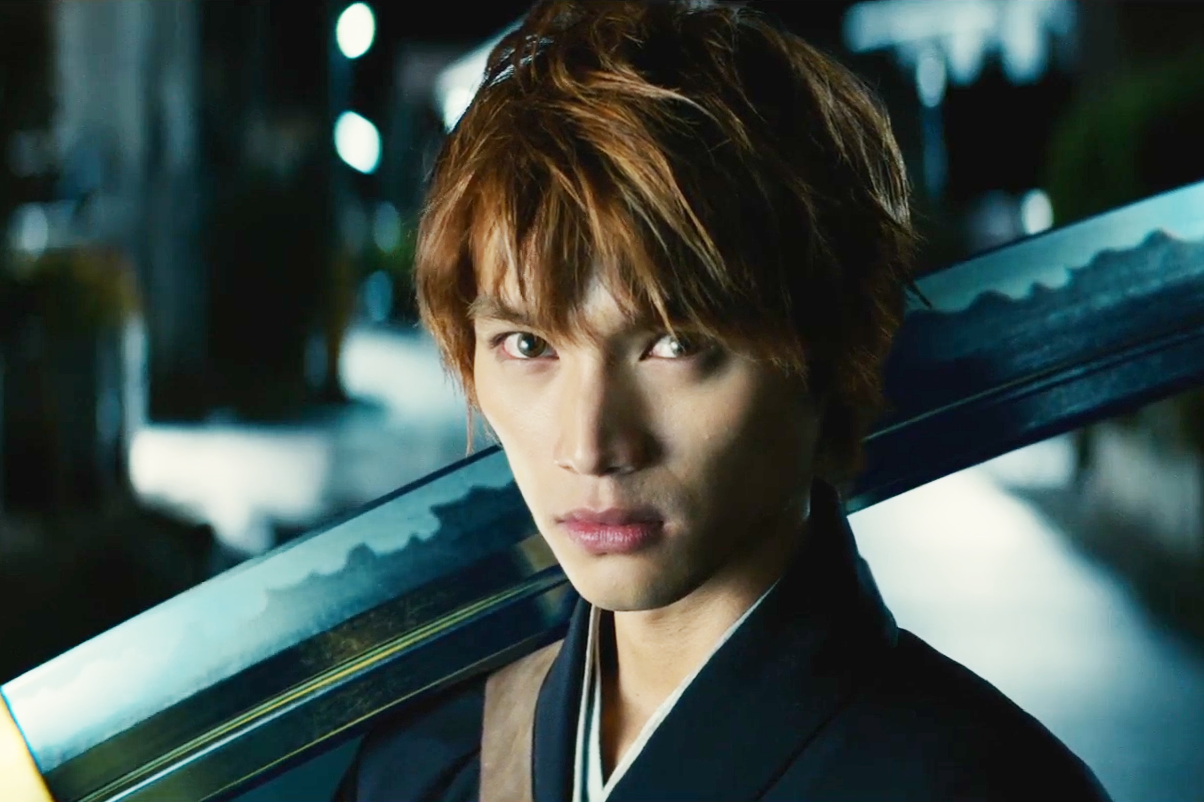 动作片,讲述了自小能看见幽灵的高中生黑崎一护遇到死神朽木露琪亚